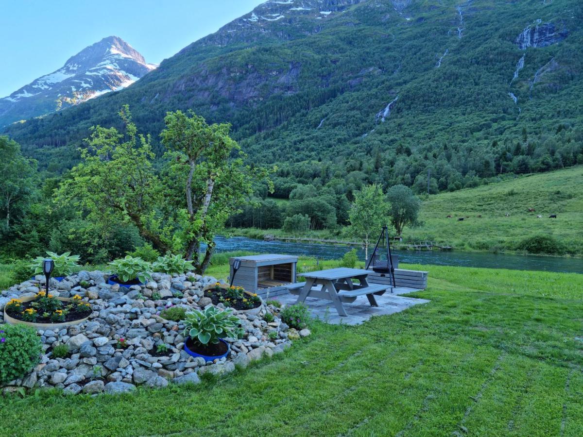 Naustvoll Villa Olden Dış mekan fotoğraf